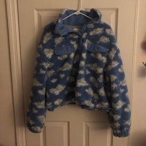 ☁️Urban Outfitters Teddy Cloud Pullover ☁️